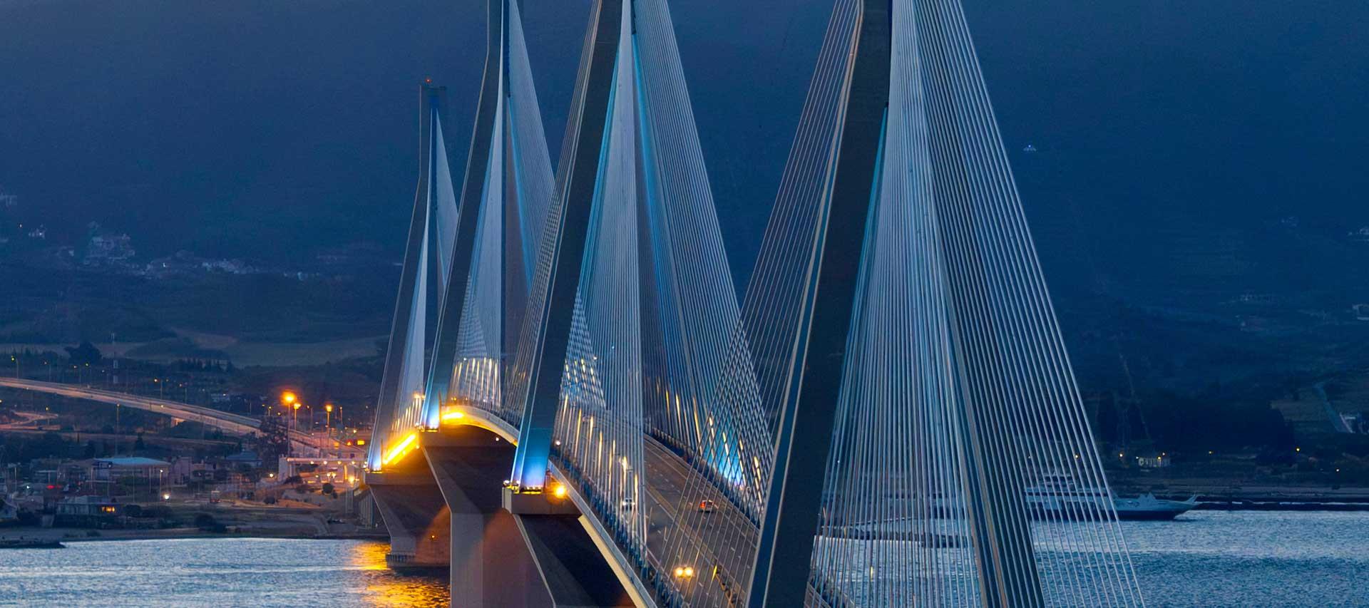 Gefyra-Night-fotismeni