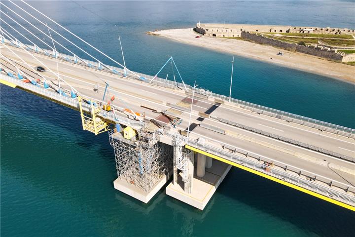 Νέες κυκλοφοριακές ρυθμίσεις στη Γέφυρα Ρίου – Αντιρρίου για την 3η και τελευταία φάση βαριάς συντήρησης του νοτίου αρμού της κύριας Γέφυρας στο Ρίο από την Τρίτη 10/06/2025