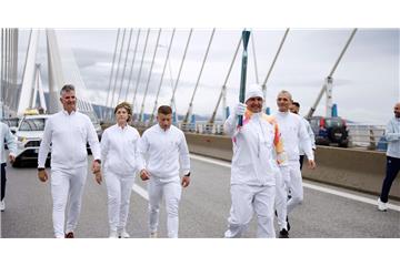 ΔΙΠΛΑΡΟΣ ΠΟΛΥΤΕΚΝΙΚΗ