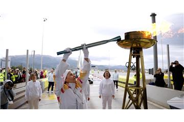OLYMPIC FLAME ΓΕΦΥΡΑ