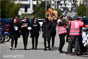 ΝΑΥΠΑΚΤΟΣ - ΚΑΤΩ ΤΑ ΧΕΡΙΑ ΑΠΟ ΤΑ ΚΟΡΙΤΣΙΑ